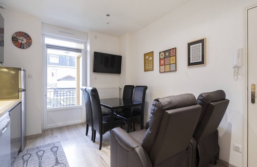 Vittel Apartment | Alain Delon: Charming one-bedroom apartment in city center (with parking and terrace)