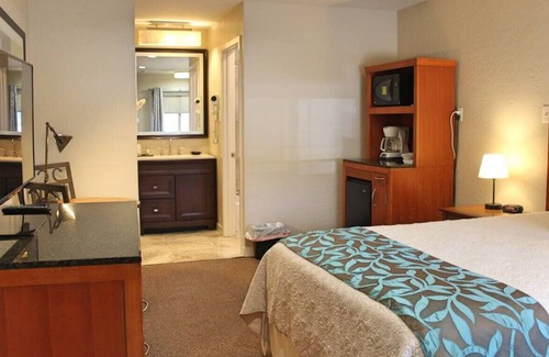Alamosa House | Alamosa Studio Rental-Walking distance to downtown