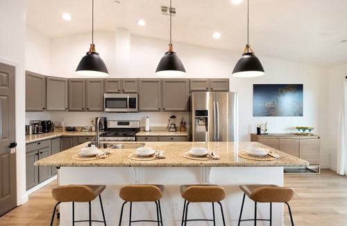 Joshua Tree House | Alana House - Pool, Hot Tub, Bbq, Fire Pit + Walk To Hikes! 4 Bedroom Home by RedAwning