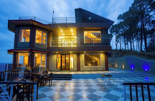 Shimla Apartment | Alaya Stays Pine Shadow Flamingo