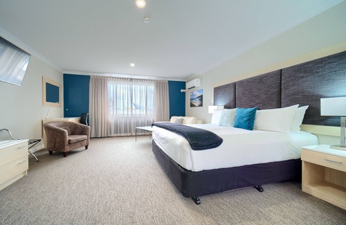 Albany Hotel | Albany Motel & Apartments