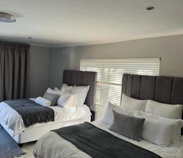 Newcastle House | Albatros@21