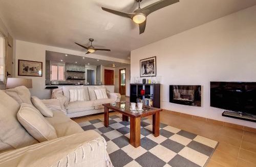 Mar de Cristal Apartment | Albatros Playa 2 - 2410