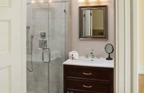 Grove Park- Sunset Bed & Breakfast | Albemarle Inn