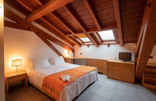 Como Hotel | Albergo Le Due Corti