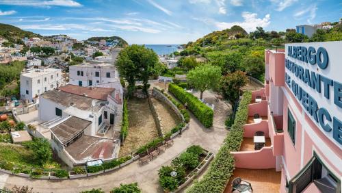 Ponza Hotel | Albergo Le Querce