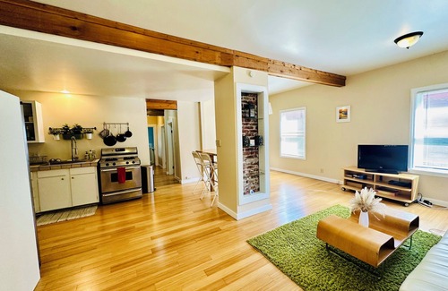 Alberta Arts District House | Alberta Arts house walking distance to everything!