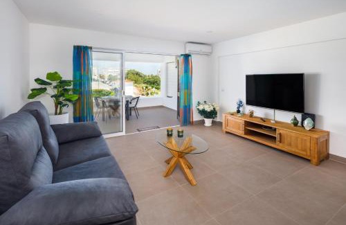 Correeira Apartment | AlbufeiraMar Apartment