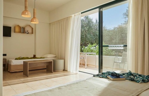 Theologos Hotel | Alex Beach Hotel - Bungalows