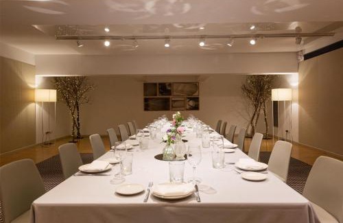 Eixample Hotel | Alexandra Barcelona Hotel, Curio Collection by Hilton