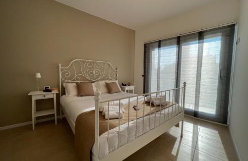 Domaso Apartment | Alexandra's Sunset Apartment