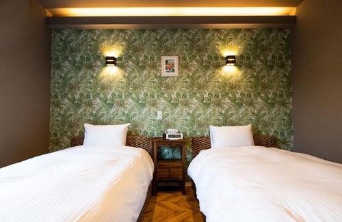 Shiraho Hotel | Alezed Villa Shiraho