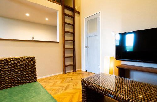 Shiraho Hotel | Alezed Villa Shiraho