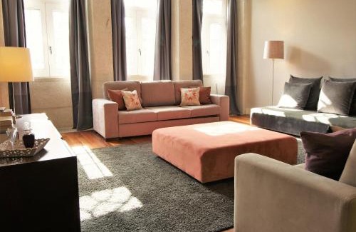 Centro / Baixa Apartment | ALIADOS by YoursPorto