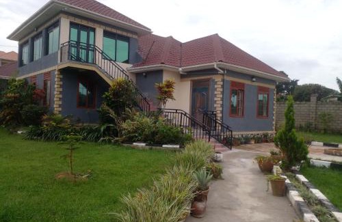 Entebbe Villa | Alice Gardens and Campsite