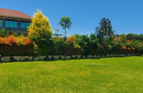Entebbe Villa | Alice Gardens and Campsite