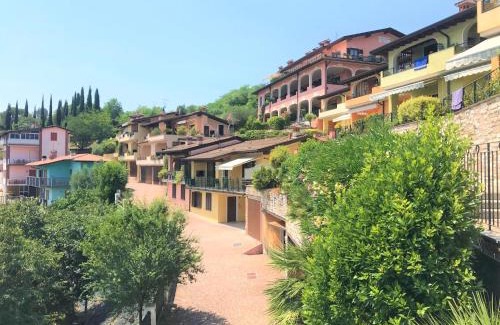 Monte House | Alice's Nest-Lake View House