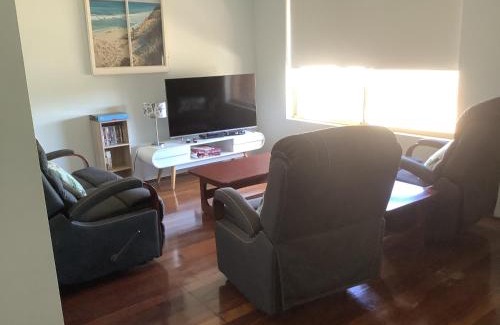 Leeman House | Alimac's Beach Stay Leeman