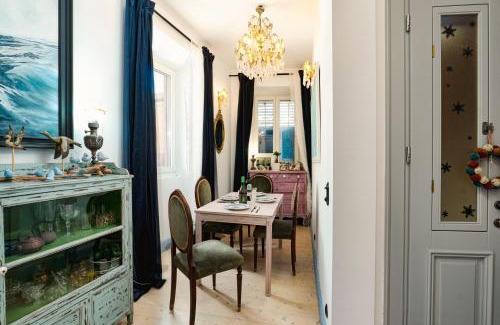 Old Town Apartment | Alisachni in old city of Corfu!