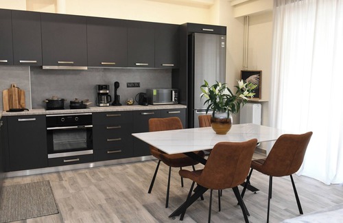 Ampelokipoi Apartment | Alkmini Apartment fully renovated, comfortable apartment near to metro