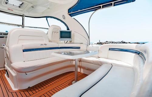 Puerto Aventuras Boat Rental | All-included private charter