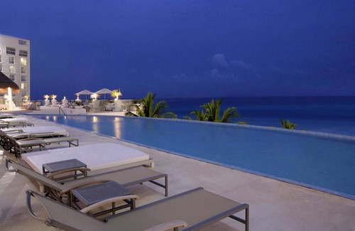 Zona Hotelera Resort | All Inclusive Adults Only