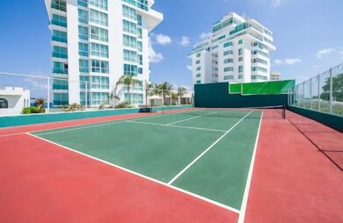 Punta Cancun Apartment | All inclusive Ocean view Cancun hotel room