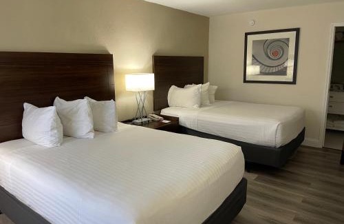 Trailer Estates Apartment | All-New, Heated Pool, Tiki Bar & Grill, Great Wifi