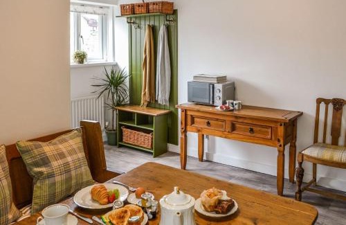 Rothbury House | Allotment Cottage