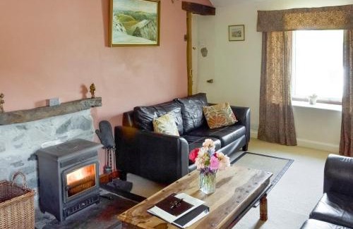 Lowick House | Allt Maen - E3266