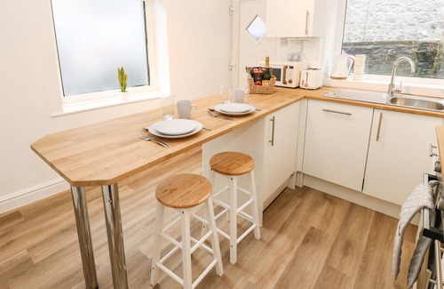 Buxton Cottage | Alma Cottage