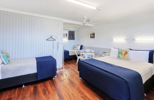Ballina Hotel | Almare Tourist Motel