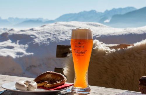 Oy-Mittelberg House | Almcafe Schnakenhöhe