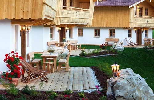 Ramsau bei Berchtesgaden House | Almchalet Salz-Stub'n, 1-6 Personen, 107 qm, Dusche/WC + Bad/WC, Balkon+Terrasse, TV, W-LAN, Wärmekabine, 3 Schlafzimmer