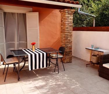 Almiros Beach Apartment | ALMIROS FAMILY STUDIO No5