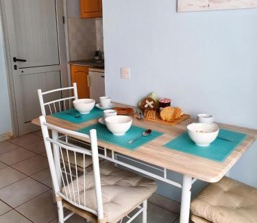 Almiros Beach Apartment | ALMIROS FAMILY STUDIO No5