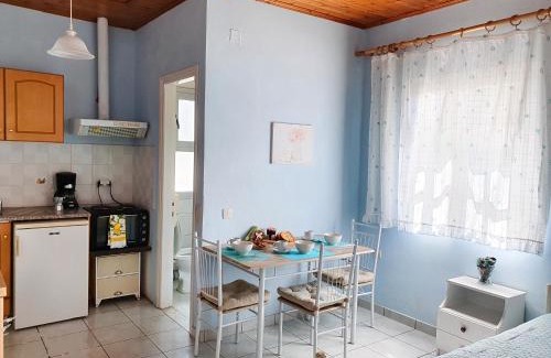 Almiros Beach Apartment | ALMIROS FAMILY STUDIO No5