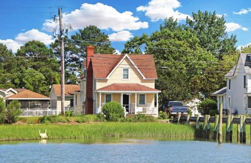 Chincoteague House | Almost Heaven - Pet friendly; Waterfront home!