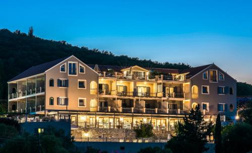 Fiskardo Hotel | Almyra Hotel