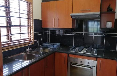 East London Apartment | Aloe Breeze Cove Rock