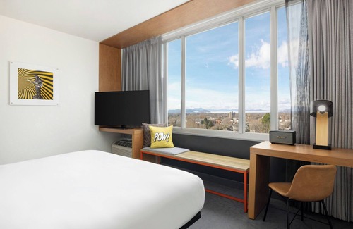Downtown Asheville Hotel | Aloft Asheville Downtown