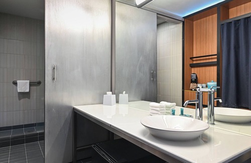 North Charleston Hotel | Aloft Charleston Airport & Convention Center
