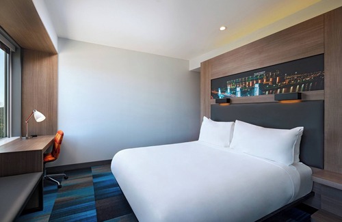 Brazos Hotel | Aloft Waco Downtown