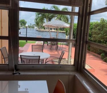 Pompano Beach Apartment | Aloha Apartments On the Intracoastal-Walk to the Beach