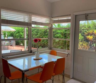 Pompano Beach Apartment | Aloha Apartments On the Intracoastal-Walk to the Beach