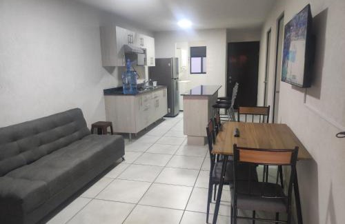 La Perla Apartment | Alojamiento céntrico cerca de H. Civil, CUCS, IMSS