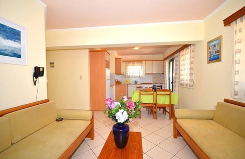 Akrotiri Apartment | Aloni Suites