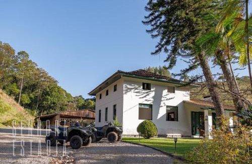 Sao Pedro de Alcantara House | Alpen Ville Farmhouse with Unforgettable Pool