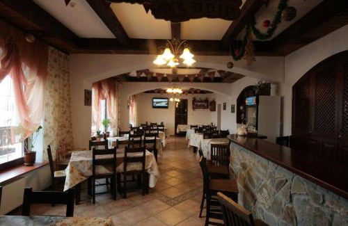 Slavske Hotel | Alpenhof Pansion