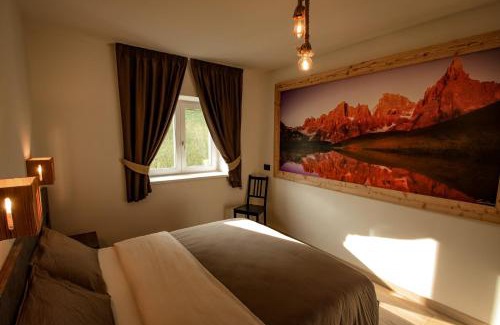 Mezzano House | Alpenrooms